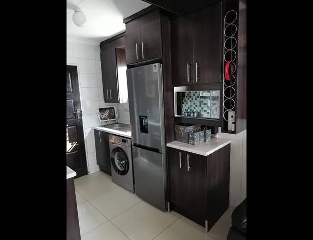 2 BEDROOM PROPERTY TO RENT IN SAVANNA CITY